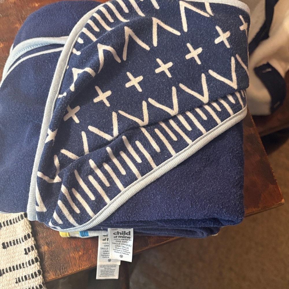 Child of Mine Navy and White Patterned Bath Towels